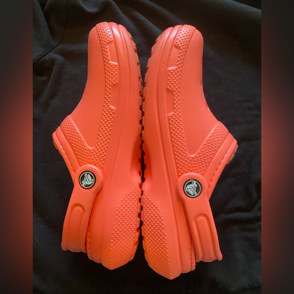 Fuzzy Crocs - Picture 2 of 3